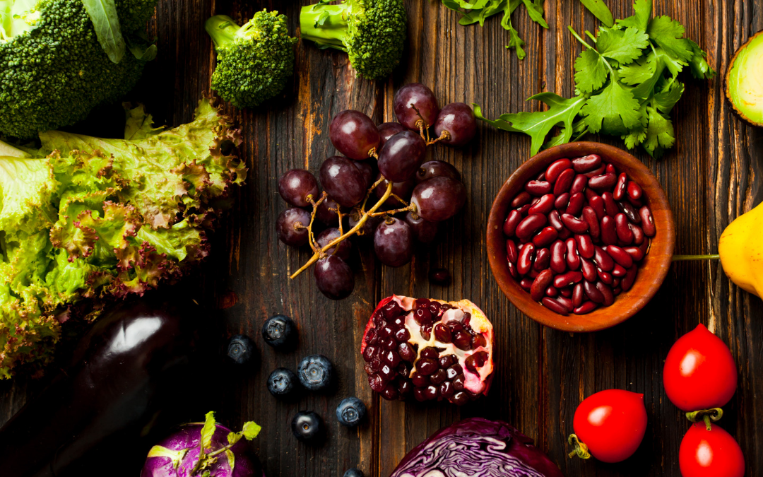 sources of phytonutrients like grapes, blueberries, kidney beans and broccoli